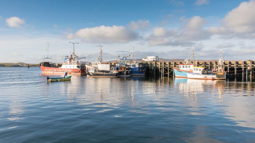 Image of the harbour in Burtonport in County Donegal