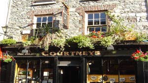 Courtney's Bar