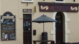 Moore's Pub and Restaurant