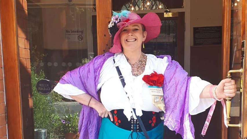 Dalton's Musical History Tour of Dublin with guide in costume