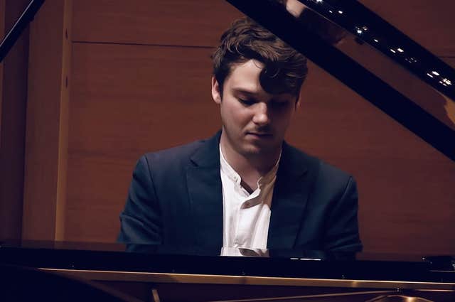 Phillip Leslie: Chopin Recital