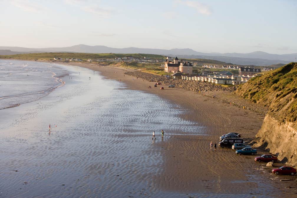 Image of a beach in Rossnowlagh in County Donegal