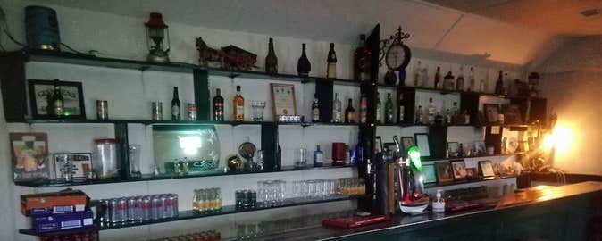 Old style bar at Teach Chonghoile