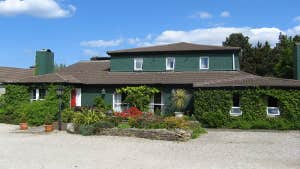 Danny Minnies Restaurant