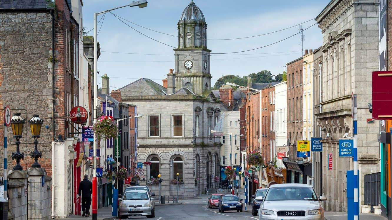 An exterior street image of the Tholsel in Drogheda where the tourist office is located inside