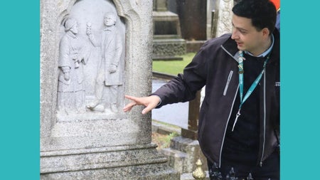 Image of Headstone on Dead Interesting Tour