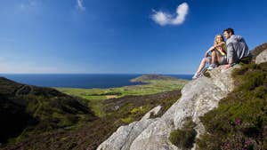 Mamore Gap Couple looking at scenery