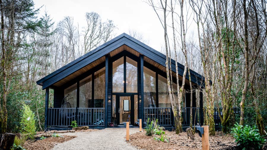 Front view of property