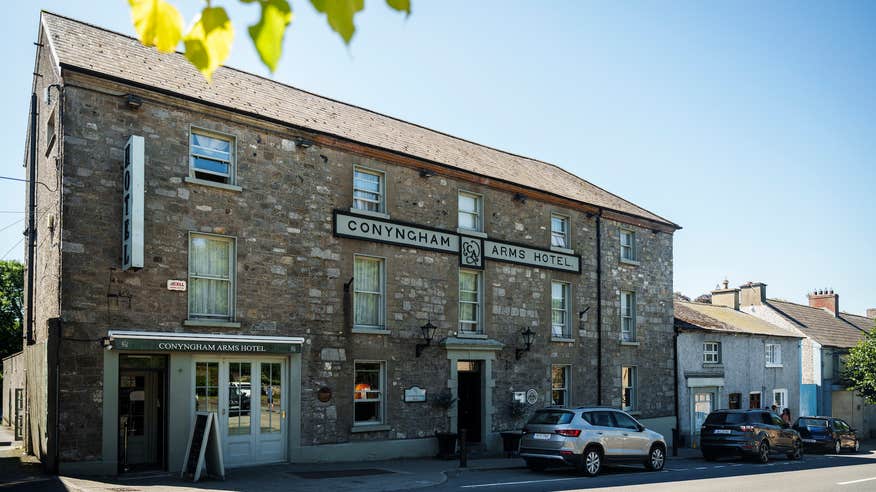 exterior image of Conynham Arms Hotel in Co Meath
