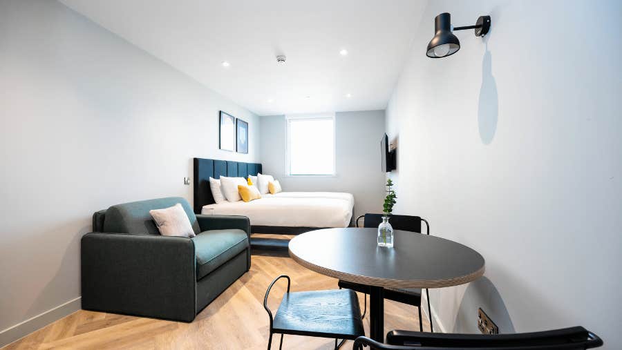 Double bedroom and seating area