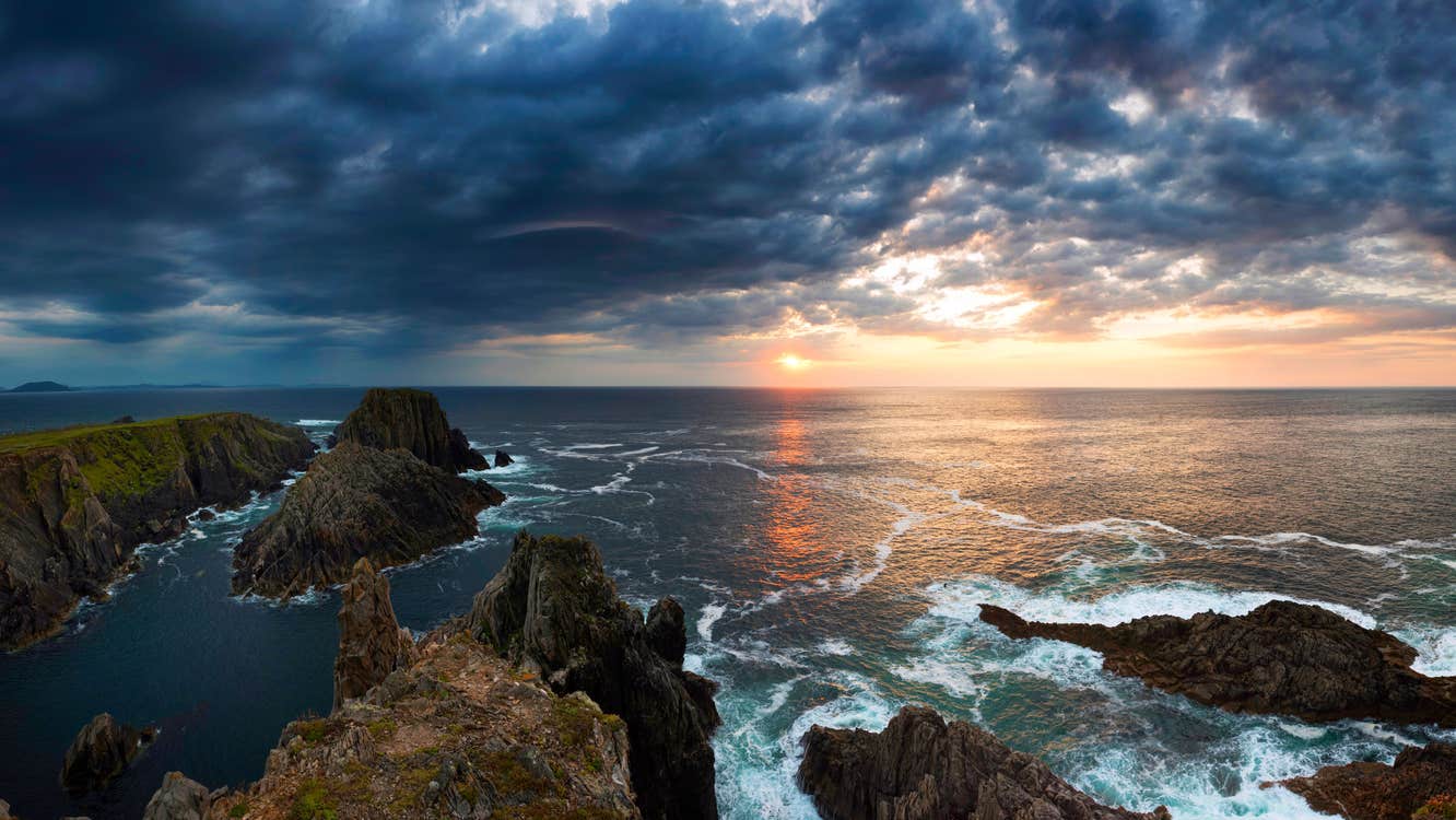 Image of Malin Head at sunset, Inishowen Peninsula, County Donegal