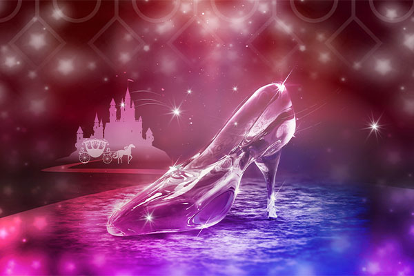 What classic tale do you think of when you hear a lost shoe and a handsome prince? This year’s Panto Cinderella at The Everyman, Cork is the wonderful tale of a girl with a dream, a spell broken at midnight and a fairy godmother!