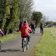 People cycling along the Royal Canal Greenway with Mullingar Bike Hire
