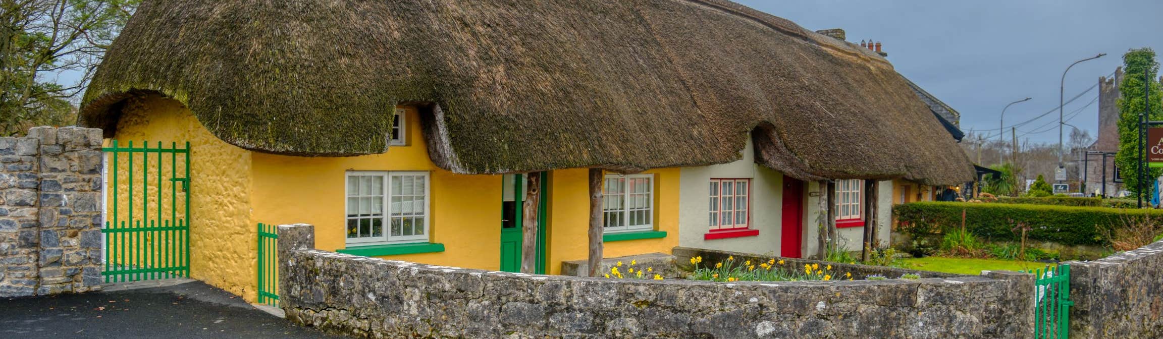 Image of thatched cottage in Adare in County Limerick