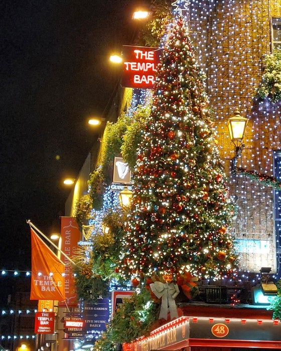 Christmas tree above the Temple Bar.