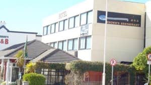 Alcock And Brown Hotel