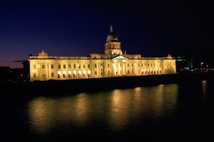 dublin places to visit at night