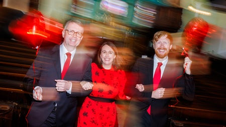 Love Blooms | Chamber Choir Ireland and Ellie Slorach