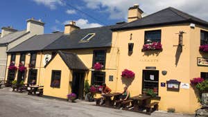 Image of exterior of restaurant