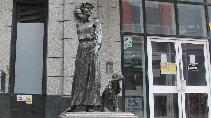 Countess Markievicz and Poppet statue in Dublin city