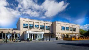 Springhill Court Hotel