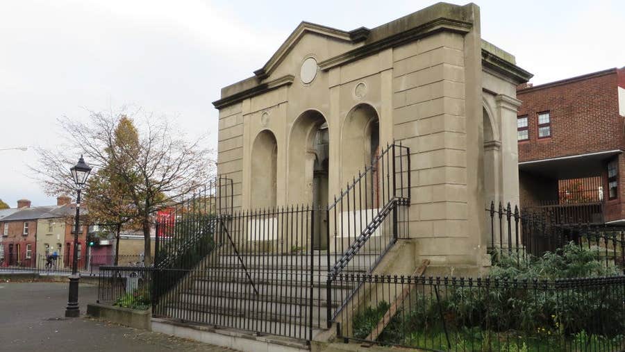The Coombe Memorial portico