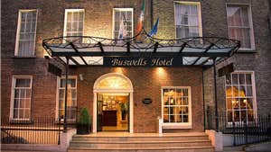 Buswells Hotel