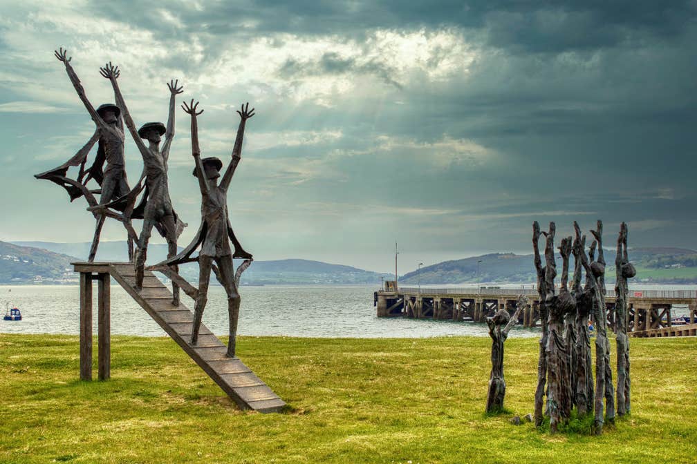 Image of statues in Rathmullan in County Donegal