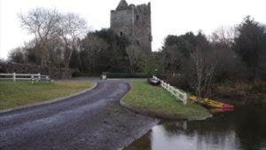 Ballynacarriga Castle