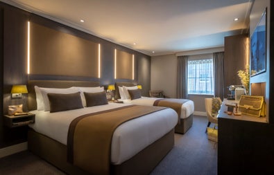 Bedroom with double and single bed