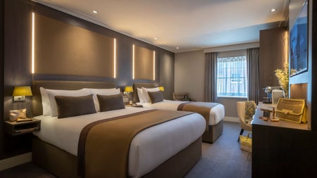 Bedroom with double and single bed