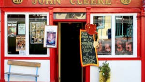 Cleere's Bar and Theatre