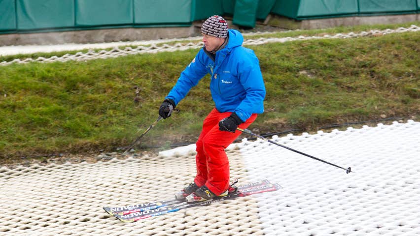 A man skiiing down the slopes at the Ski Club of Ireland