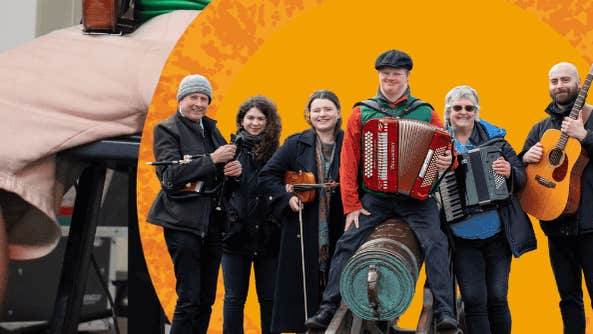 Fionnathan with Magnus Turpie Combo