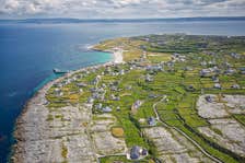 Aerial view of Inisheer (Inis Oírr).