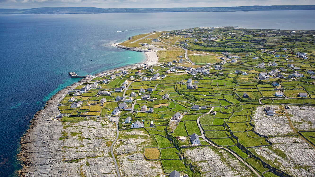 Aerial view of Inisheer (Inis Oírr).