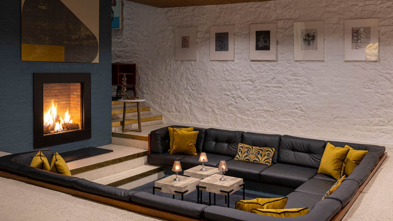 Seating area with fireplace