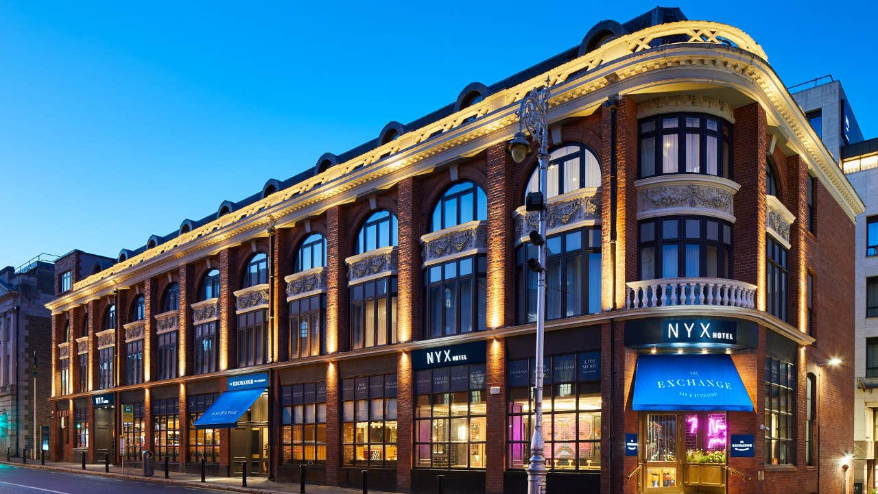 Front view of property