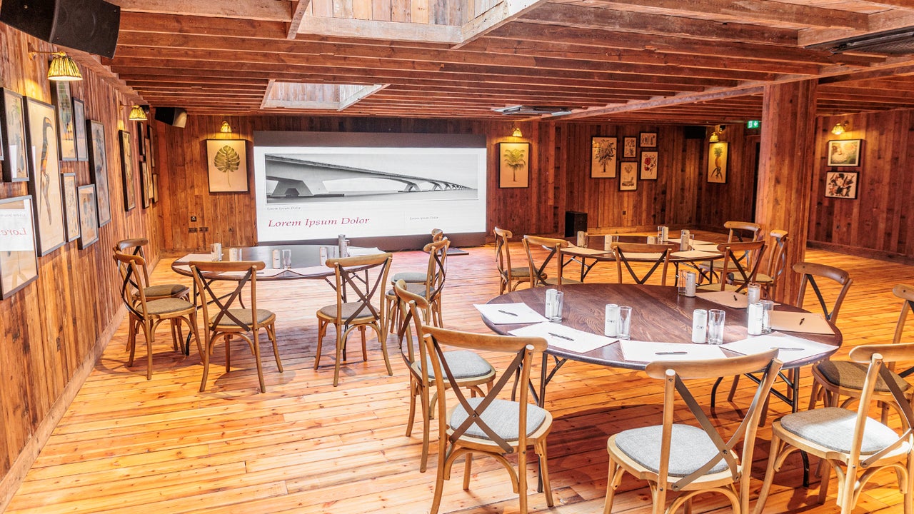 Banquet hall