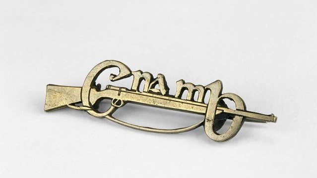Cumann na mBan badge owned by Marcella Cosgrave