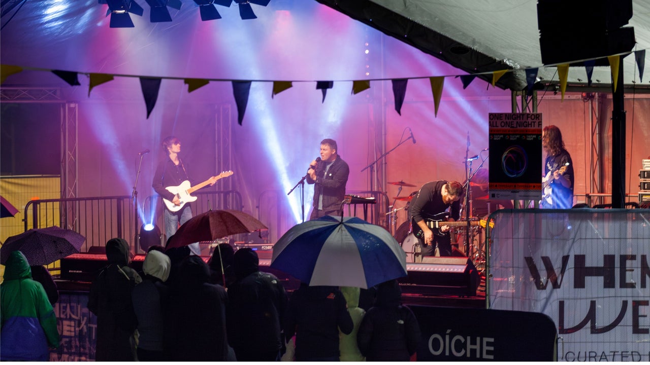 A shot of Bowden live in concert from 2025 as part of their shows promoting debut album Glacier.