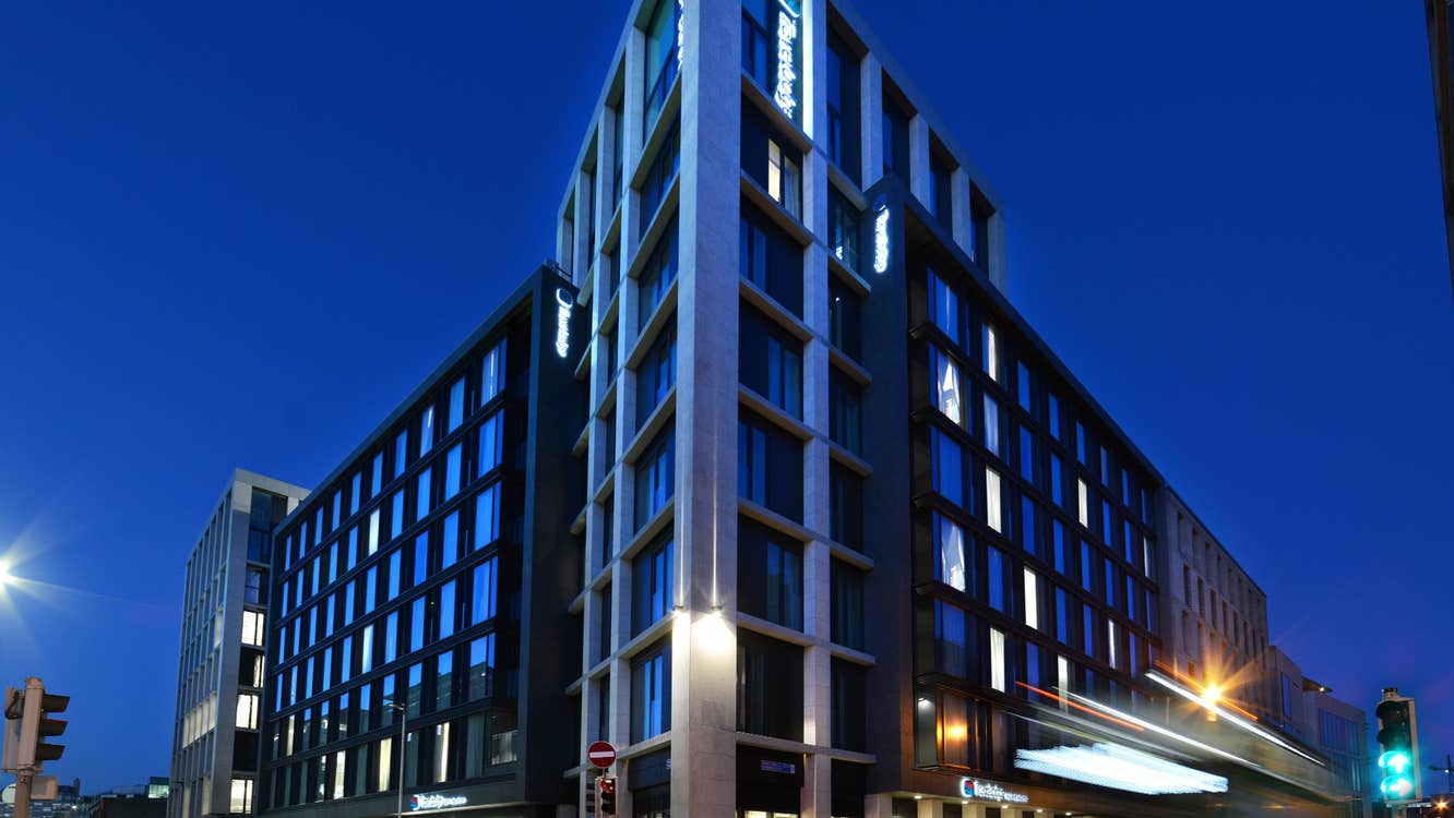 Front view of property