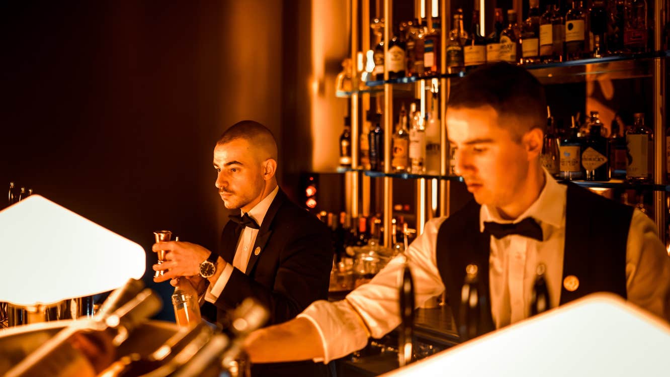 Cocktail Masterclass Experience at Pen & Player.