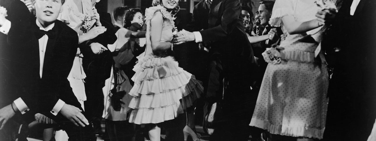 This moving and beautifully told film is a true masterpiece of cinema. A tale of rivalry and despair at thirty, the story finds George Bailey (James Stuart) in turmoil, having been framed by his arch rival, torn between his own desires