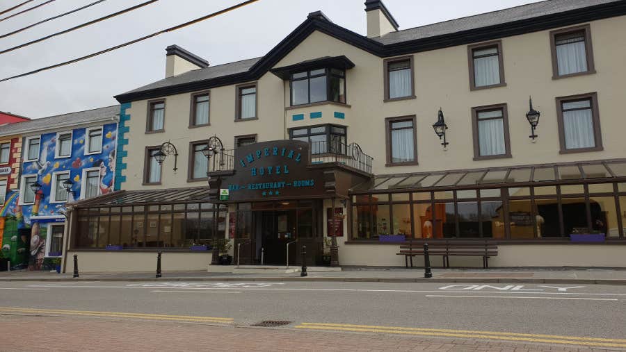 Front view of property