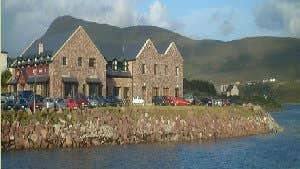 Ostán Oileán Acla Hotel