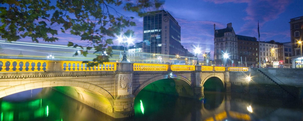 O'Connell Bridge at night in Dublin City centre