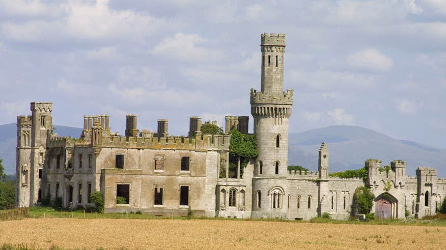 Exterior image of Ducketts Grove in County Carlow
