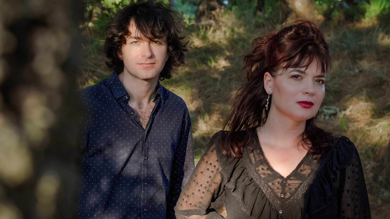 Rob Luft and Elina Duni in shade on a sunny day.