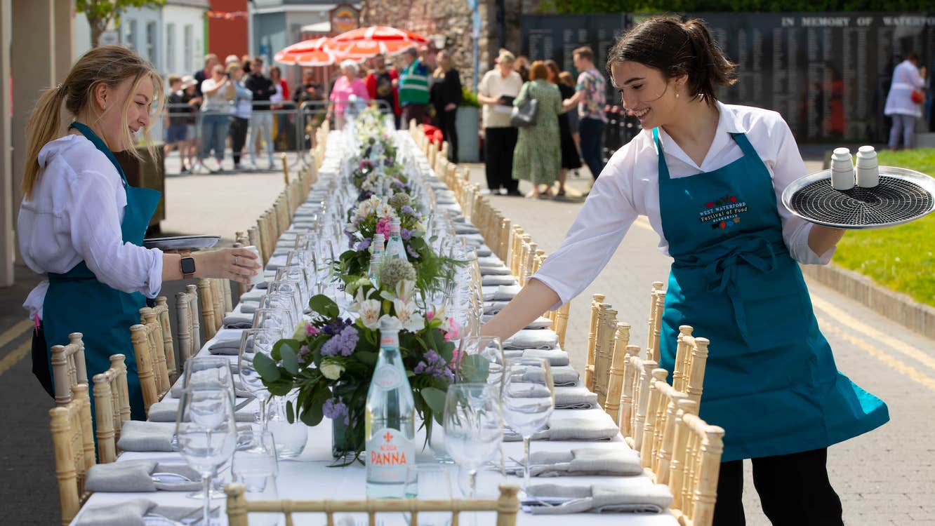 Long Table dinner in the sunshine